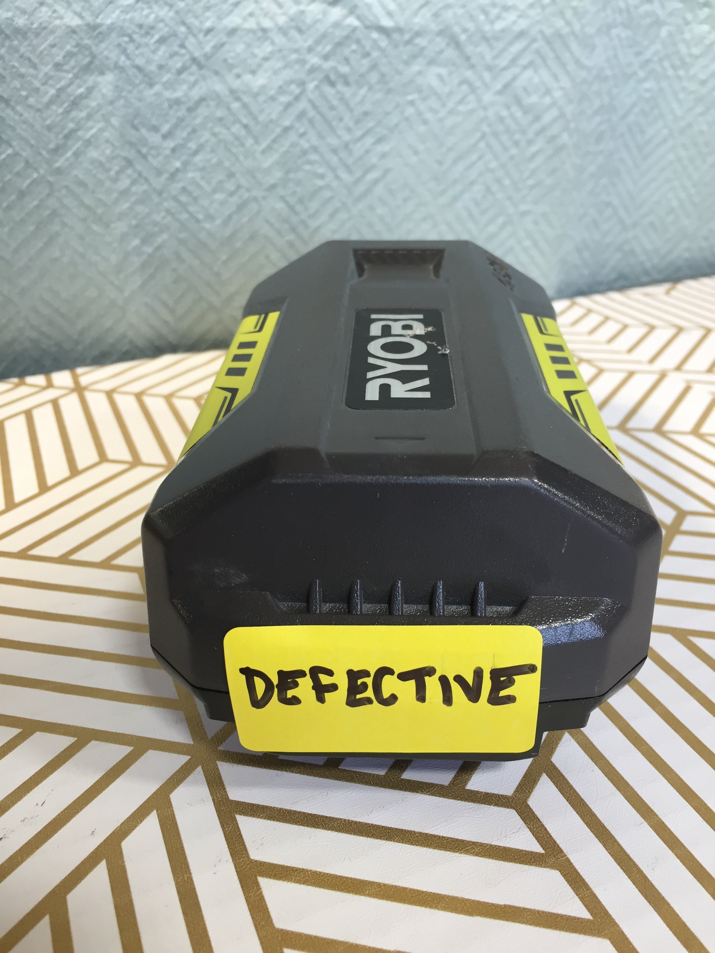 **PARTS ONLY** Genuine RYOBI OP40401 40V 4Ah Battery **DEFECTIVE** (7668716732654)